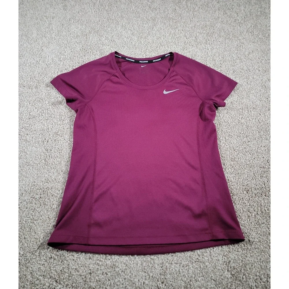 Nike Shirt Womens Medium Purple Running Reflective Swoosh Workout Lightweight